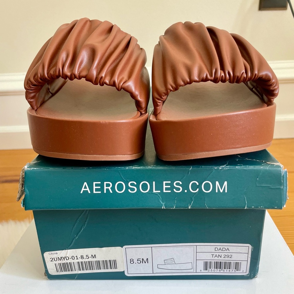 NWT, AEROSOLES Dada Sandals in Tan, New in box - Picture 6 of 12